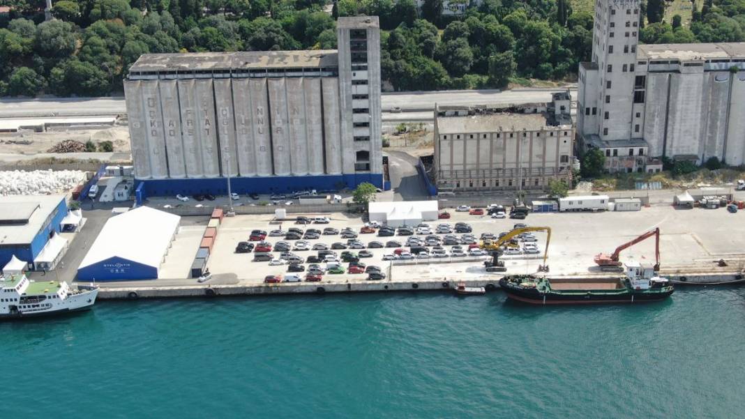 Sıfır araç alacaklar artık bayiye değil tren garına gidecek! Otomotiv sektöründe yeni uygulama başladı 2